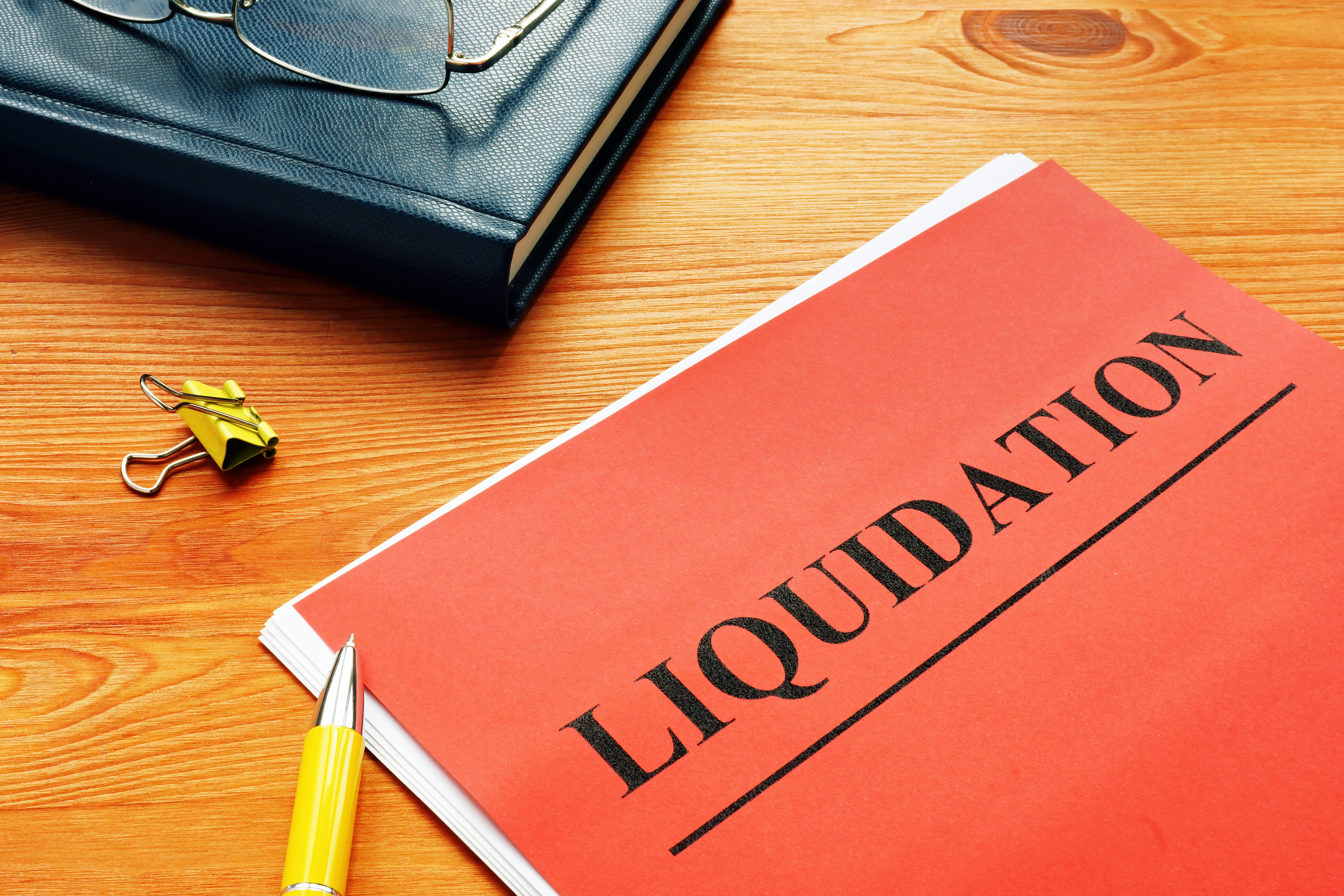 Image relating the message of insolvency